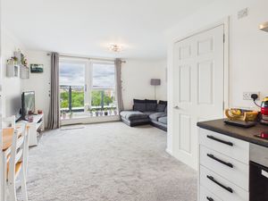 Living Area- click for photo gallery